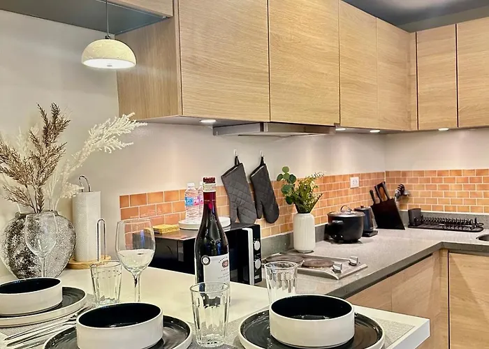 Exquisite Japandi 2 & Mediterranean Breeze At Venice W Grand Canal View! Apartment Manila