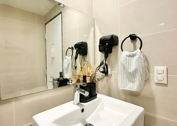 Exquisite Japandi 2 & Mediterranean Breeze At Venice W Grand Canal View! Apartment *