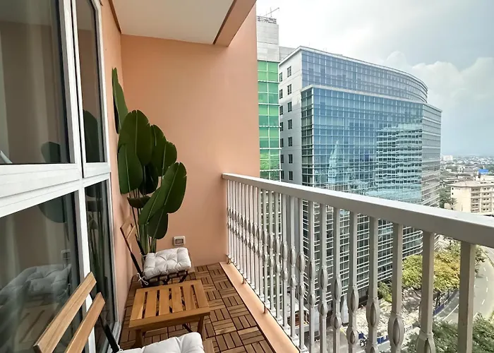 Apartment Exquisite Japandi 2 & Mediterranean Breeze At Venice W Grand Canal View! Manila